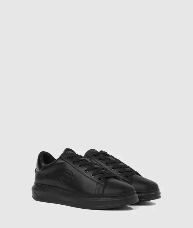 Sneakers Ikon NFT Kapri