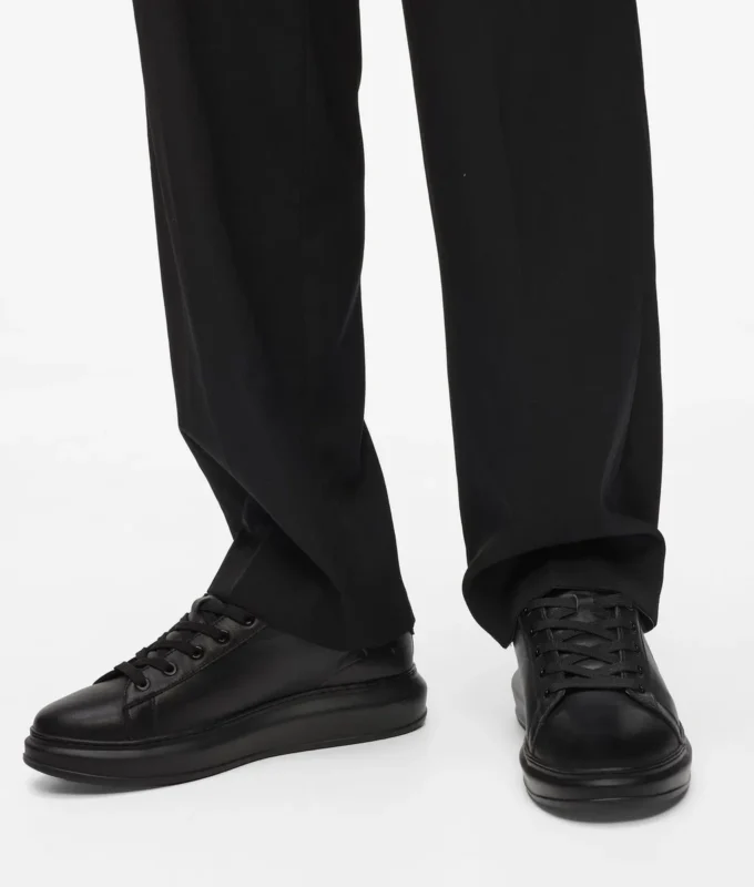 Sneakers Ikon NFT Kapri