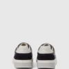 Sneakers Kourtney con rifiniture laterali Sneakers Kourtney con rifiniture laterali