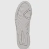 Sneakers Kourtney con rifiniture laterali Sneakers Kourtney con rifiniture laterali