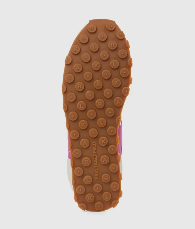 Sneakers Sonar