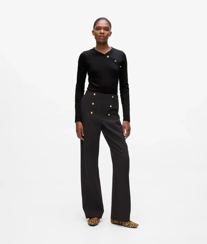 T-shirt a maniche lunghe con bottoni T-shirt a maniche lunghe con bottoni