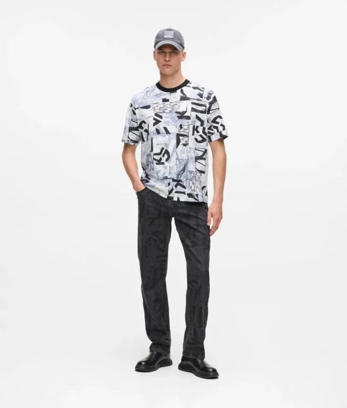 T-shirt comoda con monogramma su tutta la superficie