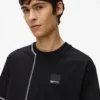 T-shirt con cuciture a contrasto T-shirt con cuciture a contrasto