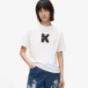 T-shirt con grafica K T-shirt con grafica K