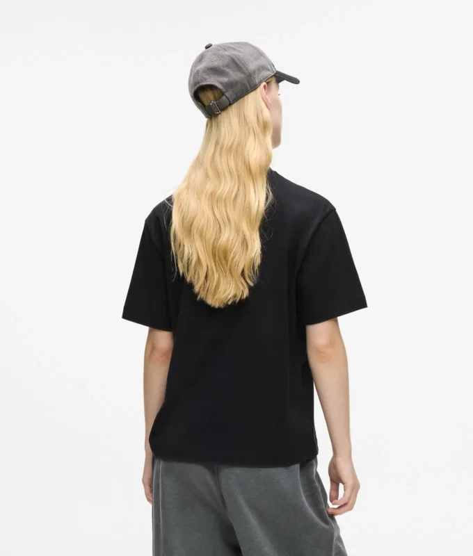 T-shirt con grafica K T-shirt con grafica K