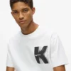 T-shirt con grafica K T-shirt con grafica K