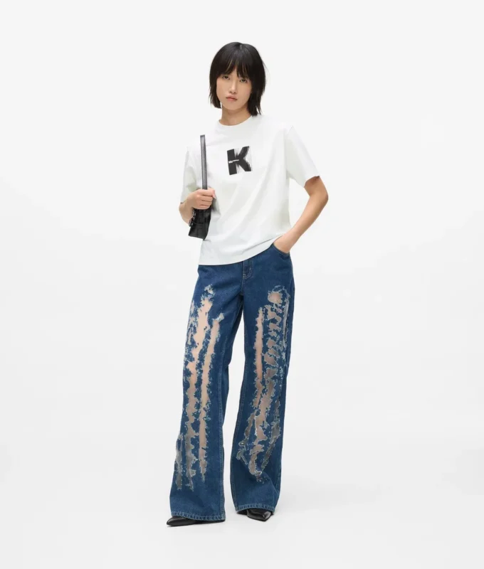 T-shirt con grafica K T-shirt con grafica K