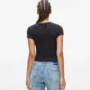 T-shirt con monogramma borchiato T-shirt con monogramma borchiato