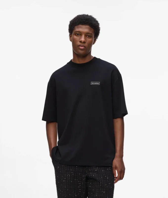 T-shirt con patch logo T-shirt con patch logo