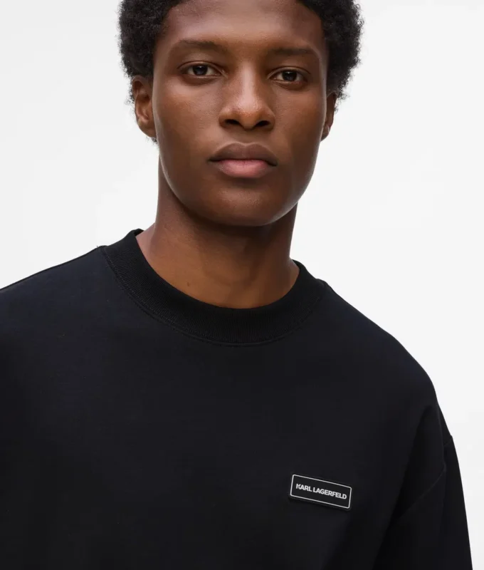 T-shirt con patch logo T-shirt con patch logo