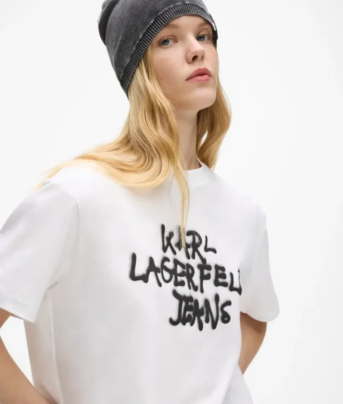 T-shirt corta con graffiti T-shirt corta con graffiti