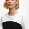 T-shirt monocromatica iconica