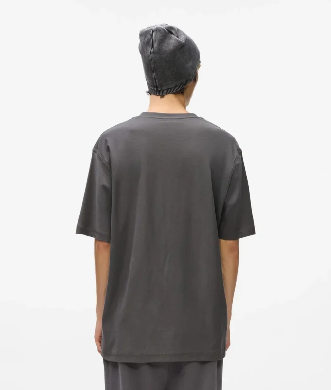T-shirt rovesciata T-shirt rovesciata