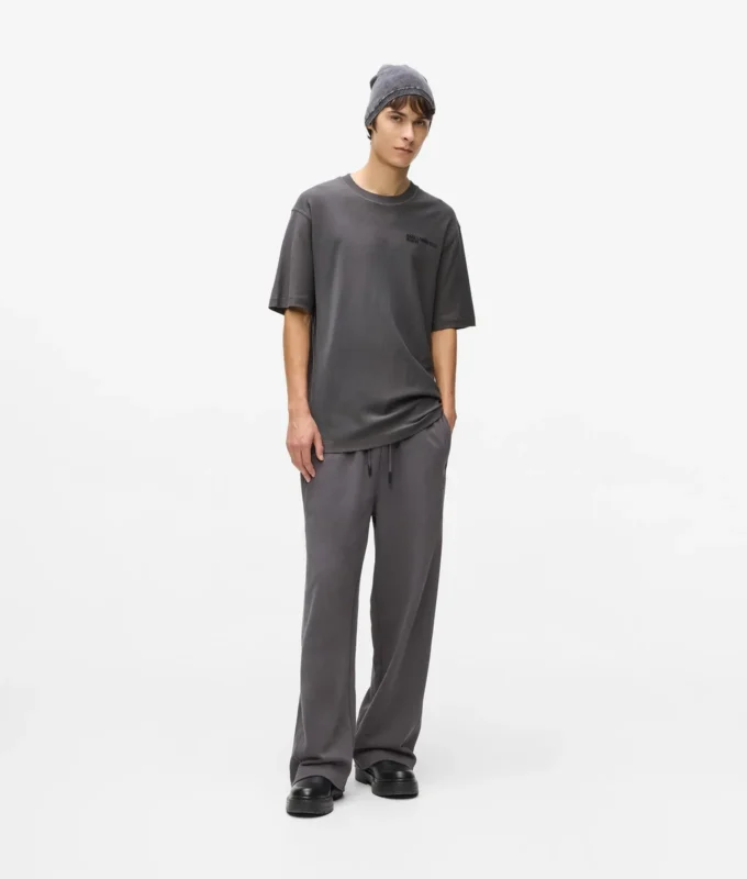 T-shirt rovesciata T-shirt rovesciata