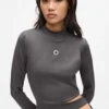 Top con cut-out utility Top con cut-out utility