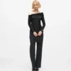 Top con spalle scoperte Top con spalle scoperte