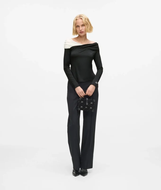Top con spalle scoperte Top con spalle scoperte