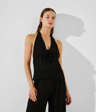 TOP HALTER PLISSÉ CON FIORI