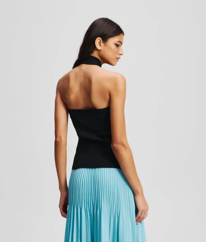 TOP IN MAGLIA CON SCOLLO ALL’ALLACCIATURA TOP IN MAGLIA CON SCOLLO ALL’ALLACCIATURA