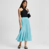 TOP IN MAGLIA CON SCOLLO ALL’ALLACCIATURA TOP IN MAGLIA CON SCOLLO ALL’ALLACCIATURA