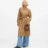 Trench con pieghe Trench con pieghe